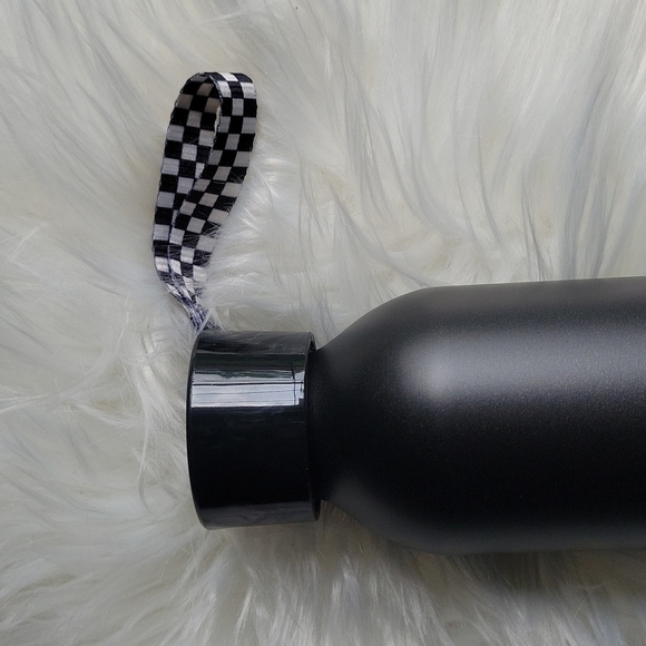 𝅺VANS Aluminum Water Bottle 21.4oz - Picture 2 of 7